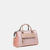 Damentasche aus recyceltem rosa Stoff.