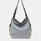 Tasche - Rucksack aus grauem Recyclingmaterial.