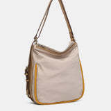 Tasche - Rucksack aus recyceltem beigem Material.