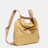 Tasche - Rucksack aus recyceltem Material in Gelb.