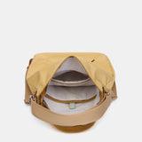 Tasche - Rucksack aus recyceltem Material in Gelb.