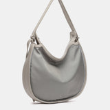 Tasche - Rucksack aus recyceltem Silbermaterial.