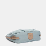 Tasche - Rucksack aus recycelten und gepolsterten Materialien in Blau.