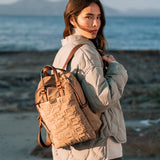 Mochila en nylon reciclado camel