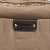 Bandolera pequeña en nylon reciclado camel