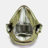 Mochila en tejido verde