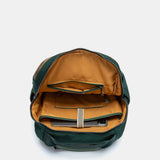 Mochila en materiales reciclados verde