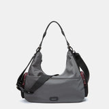 Bolso de hombro en materiales reciclados gris