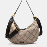 Gepolsterte Schultertasche in Taupe.