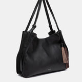 Bolso de hombro con borla negro