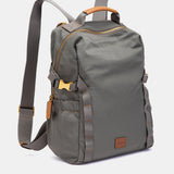 Mochila en materiales reciclados gris