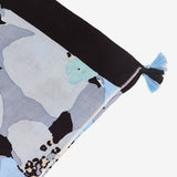 Viscose scarf with floral print in grey tones