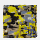 Pañuelo de viscosa con estampado abstracto negro