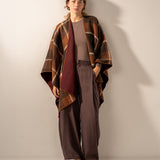 Wendbarer Poncho in Bordeaux.