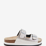 Sandalia con plataforma en plateado